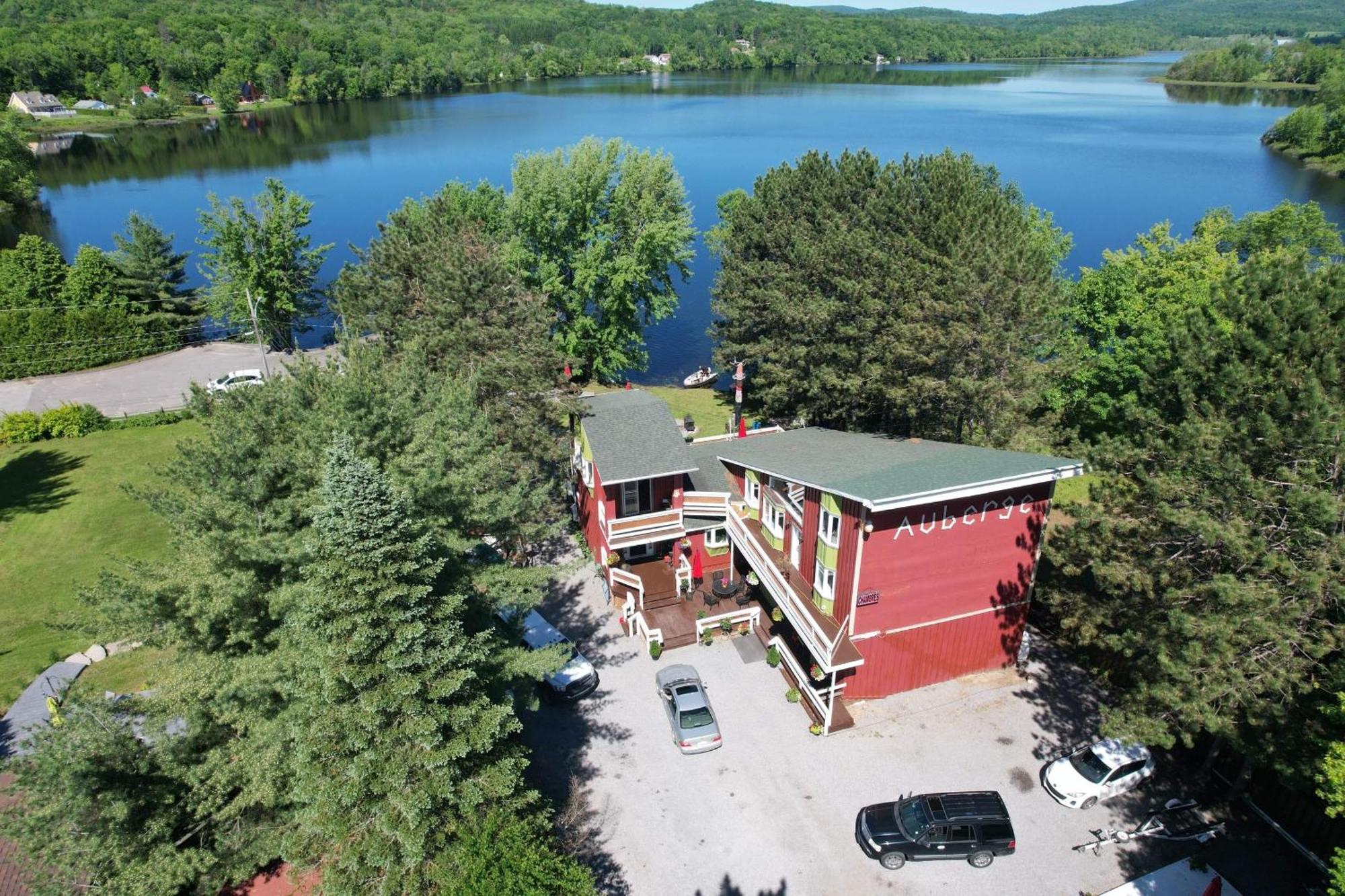 Auberge De Ferme-Neuve Lac-Saint-Paul Exterior foto